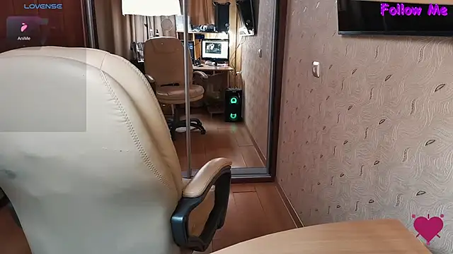 MyLadySkyLuck online show from 09-27-25, 04:57