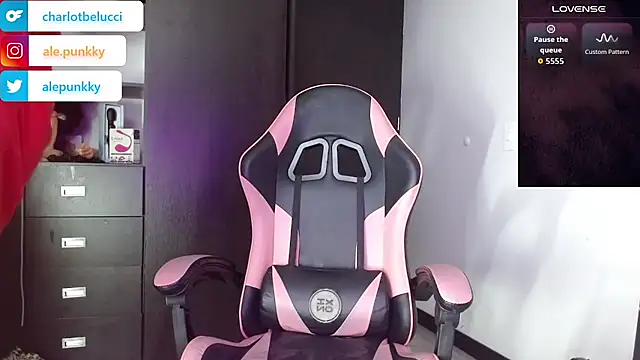 charlotbelucci  online show from 11-28-25, 11:32