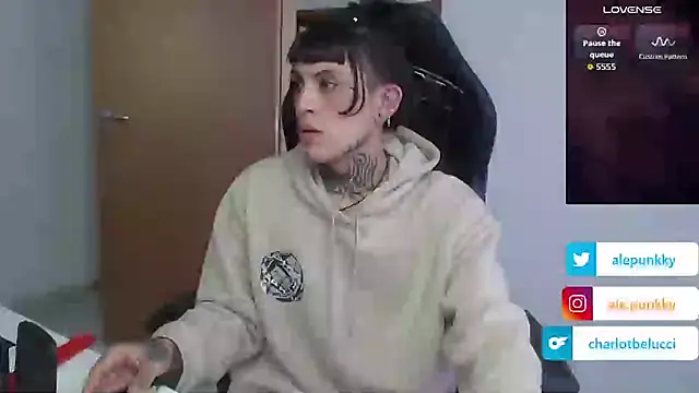 charlotbelucci  online show from 10-04-25, 10:06