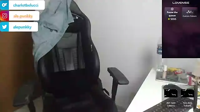 charlotbelucci  online show from 10-16-25, 09:45