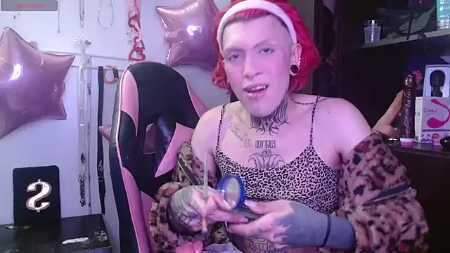 charlotbelucci  online show from 03-03-26, 07:37