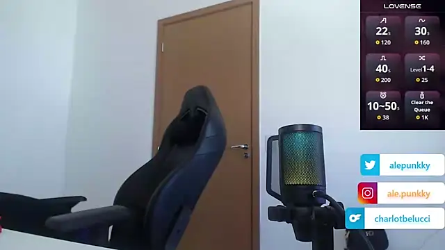 charlotbelucci  online show from 10-03-25, 04:30