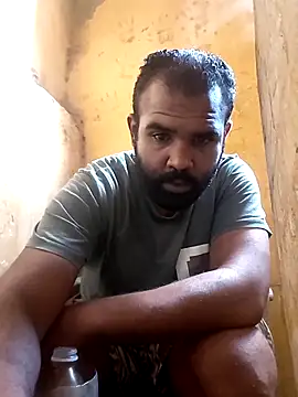 ListedLoin online show from 11-11-25, 01:39