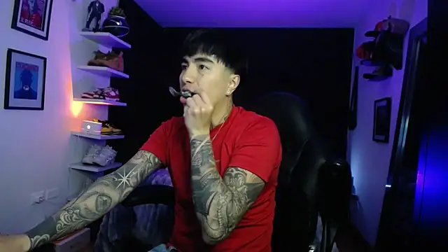 jung dragon online show from 10-22-25, 05:40