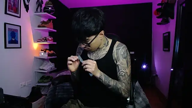 jung dragon online show from 11-24-25, 03:28