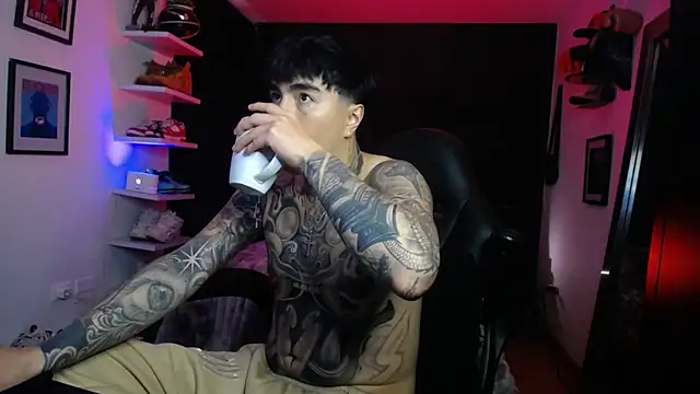 jung dragon online show from 10-23-25, 03:27