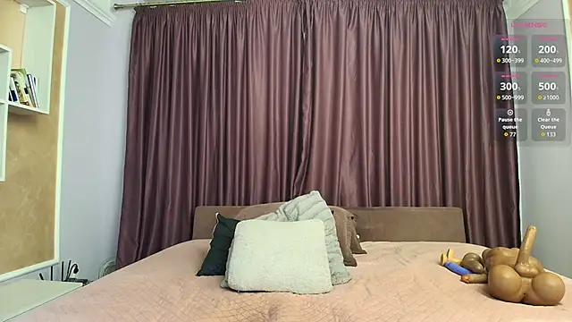 isabellice online show from 12-22-25, 02:44