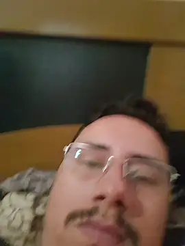 luissilva0071 online show from 10-14-25, 05:13