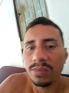 Snapshot of luissilva0071 chatting on 05-07-26, 11:35 luissilva0071 online show from 05-07-26, 11:35