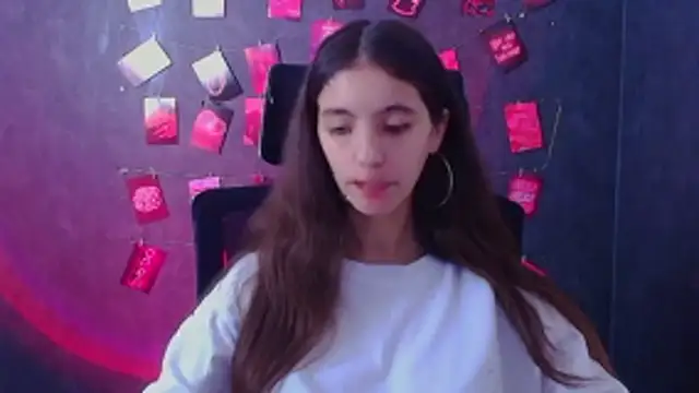 Aishell  online show from 11-21-25, 12:26