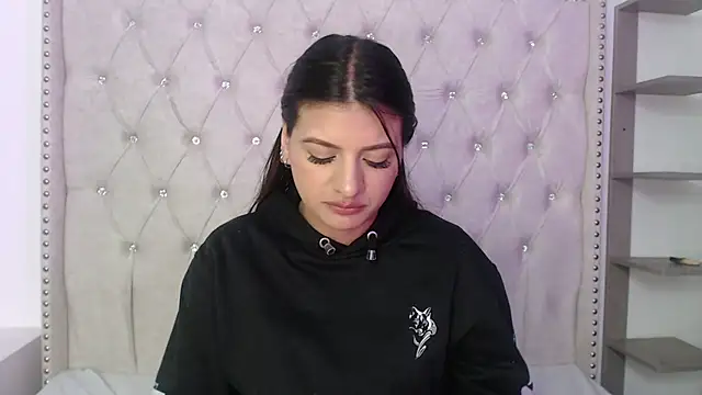 Abril Squirt online show from 11-15-25, 02:37