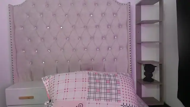 Snapshot of Abril_Squirt chatting on 05-02-26, 11:43 Abril Squirt online show from 05-02-26, 11:43