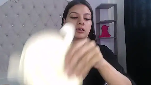 Snapshot of Abril_Squirt chatting on 04-24-26, 09:50 Abril Squirt online show from 04-24-26, 09:50
