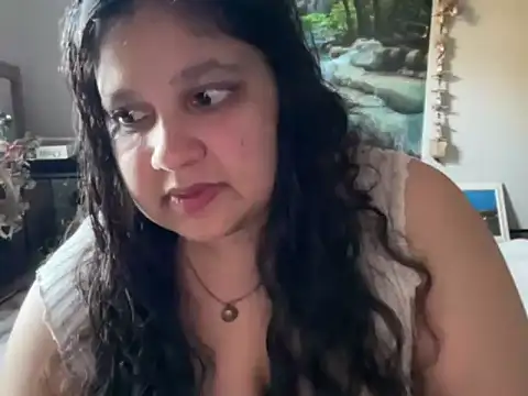 MelanieFawker online show from 11-25-25, 10:43