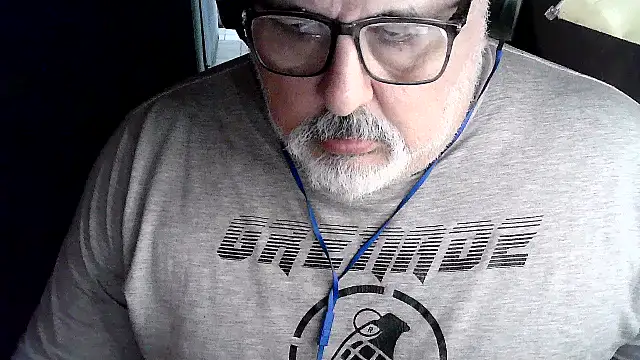 Snapshot of cashot58 chatting on 05-15-26, 05:55 cashot58 online show from 05-15-26, 05:55