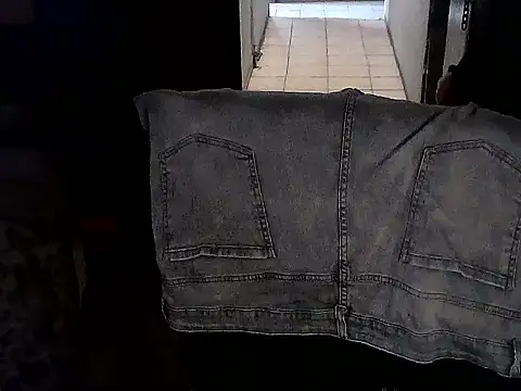 Snapshot of cashot58 chatting on 09-25-25, 12:11 cashot58 online show from 09-25-25, 12:11