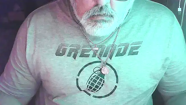 Snapshot of cashot58 chatting on 02-27-26, 01:33 cashot58 online show from 02-27-26, 01:33