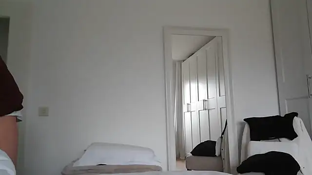 maxmueller321 online show from 01-05-25, 09:37