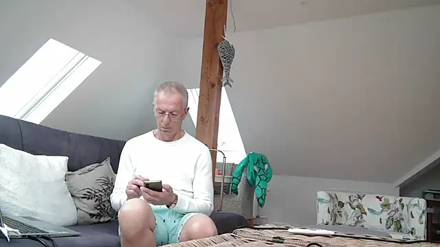 maxmueller321 online show from 03-29-26, 01:24