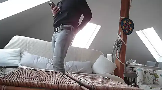 maxmueller321 online show from 02-08-25, 03:00