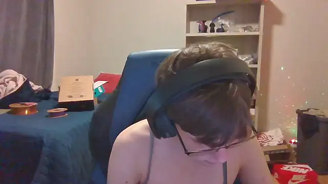 KaliSnow199623 online show from 11-08-25, 05:00