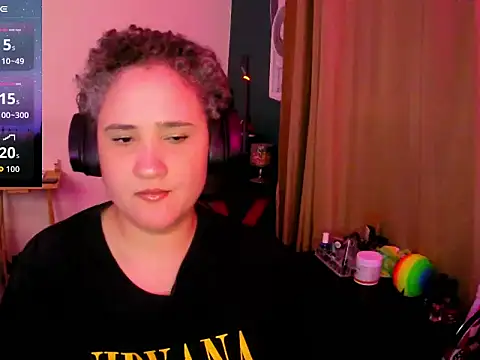 Snapshot of lolalicious_758 chatting on 11-16-25, 11:08 lolalicious 758 online show from 11-16-25, 11:08