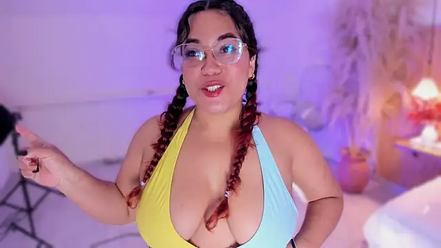 Snapshot of MelissaKarterrs chatting on 05-22-26, 12:03 MelissaKarterrs online show from 05-22-26, 12:03