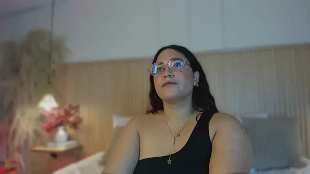 Snapshot of MelissaKarterrs chatting on 07-18-26, 12:03 MelissaKarterrs online show from 07-18-26, 12:03