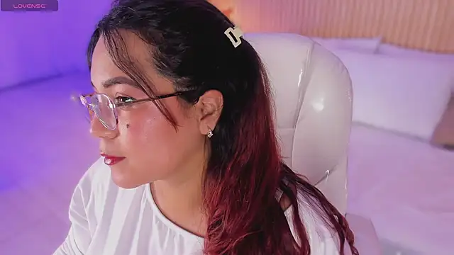 Snapshot of MelissaKarterrs chatting on 05-13-26, 12:01 MelissaKarterrs online show from 05-13-26, 12:01