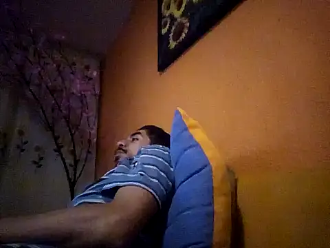 Snapshot of Angel_Coronel chatting on 12-04-24, 10:51 Angel Coronel online show from 12-04-24, 10:51