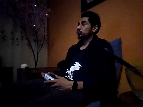 Snapshot of Angel_Coronel chatting on 01-11-25, 06:14 Angel Coronel online show from 01-11-25, 06:14