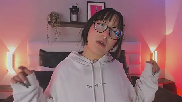 sofi bakerr online show from 04-02-26, 11:39