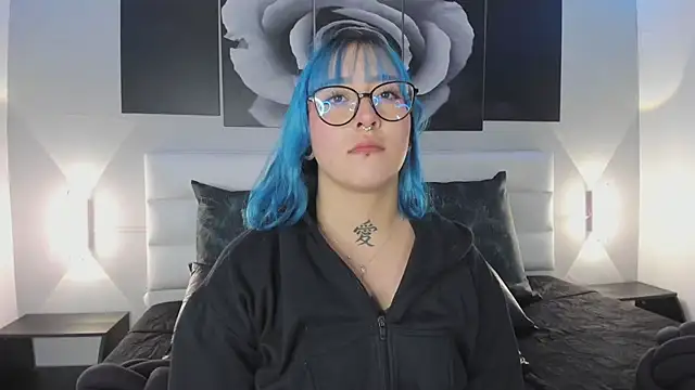 sofi bakerr online show from 12-03-25, 11:42