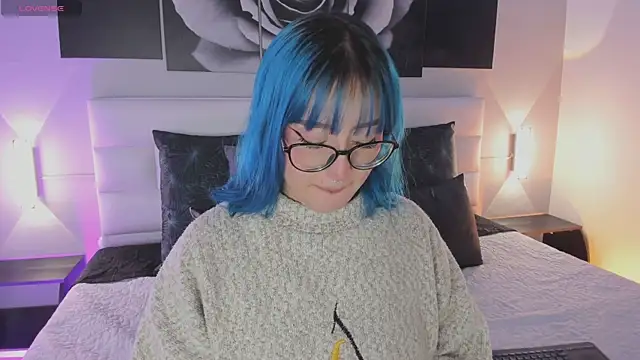 sofi bakerr online show from 12-18-25, 11:36