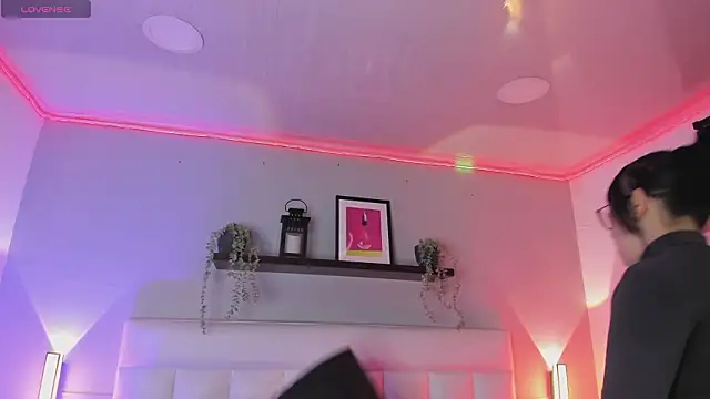 sofi bakerr online show from 02-24-26, 11:33