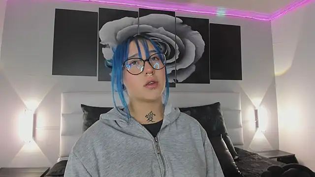 sofi bakerr online show from 11-14-25, 11:36