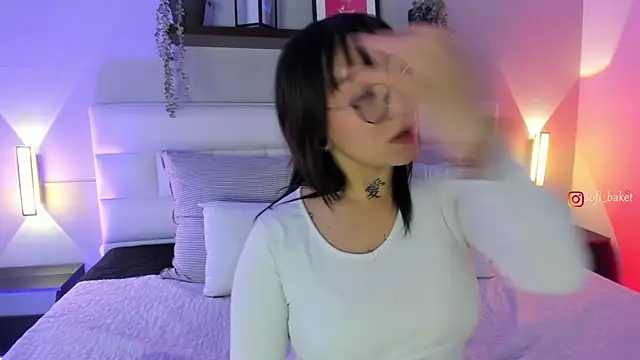 sofi bakerr online show from 07-18-26, 12:03