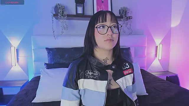 sofi bakerr online show from 03-25-26, 11:31