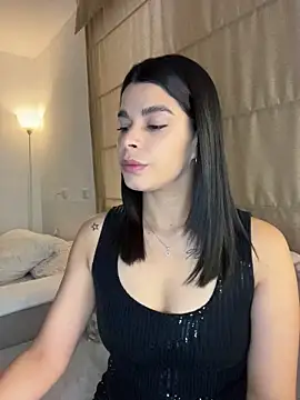 Snapshot of DaryRos chatting on 04-24-26, 10:12 DaryRos online show from 04-24-26, 10:12