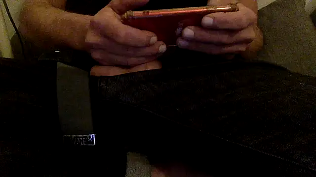    dude     online show from 11-08-25, 04:32