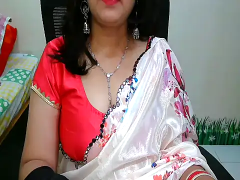 Inviting Aanya online show from 10-18-25, 04:03
