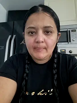 sarahhh1987 online show from 01-10-26, 09:15