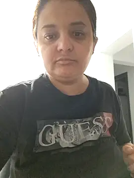 sarahhh1987 online show from 11-08-25, 06:28