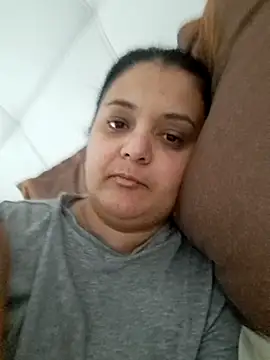 sarahhh1987 online show from 02-09-26, 06:44