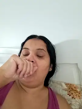 sarahhh1987 online show from 11-13-25, 06:17