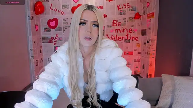 HannaConnor  online show from 02-13-26, 08:53