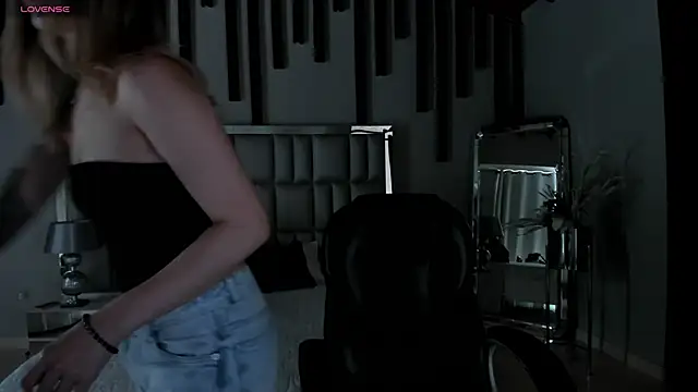 ViolettHansson online show from 03-03-26, 06:37