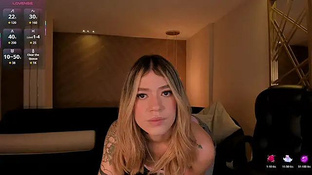 ViolettHansson online show from 01-10-26, 12:22