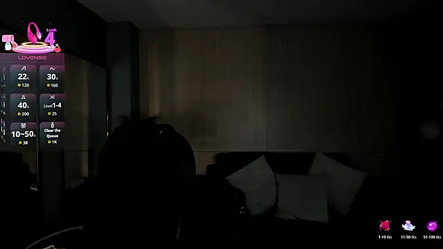 ViolettHansson online show from 11-08-25, 11:14