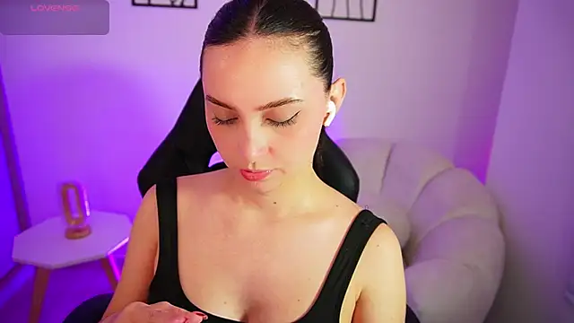 AliceHarper  online show from 07-18-26, 02:53